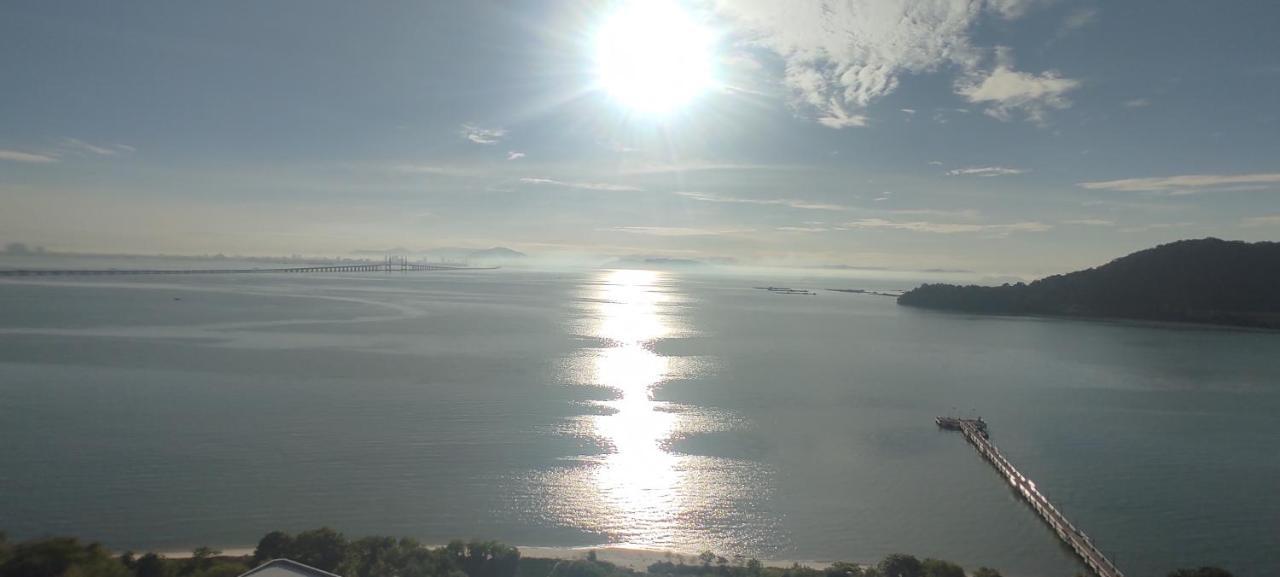 Infinite Seaview With Penang Bridge Suite With Sunrise Up To 11 Person Bayan Lepas Exterior foto