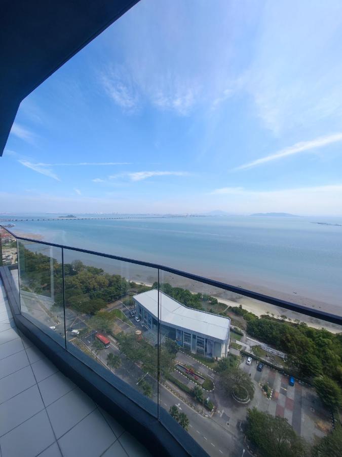 Infinite Seaview With Penang Bridge Suite With Sunrise Up To 11 Person Bayan Lepas Exterior foto